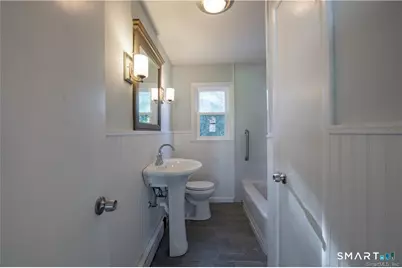 927 Birmingham Street, Bridgeport, CT 06606 - Photo 11