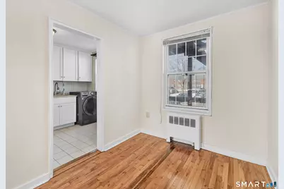 33 Nob Hill Circle #A, Bridgeport, CT 06610 - Photo 9