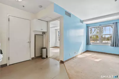 59 Courtland Avenue #APT 2T, Stamford, CT 06902 - Photo 9