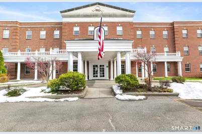 59 Courtland Avenue #APT 2T, Stamford, CT 06902 - Photo 1