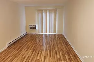 115 Short Beach Rd, Stratford, CT 06615 - Photo 17