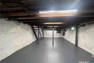 429 Round Hill Rd, Fairfield, CT 06824 - Photo 21