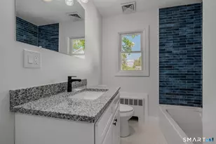 14 Hyde St, Stonington, CT 06379 - Photo 19