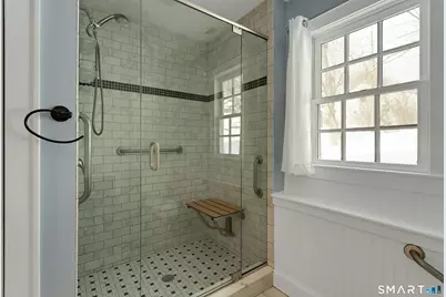 19 A Robin Hood Lane, Darien, CT 06820 - Photo 15