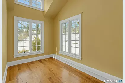 19 A Robin Hood Lane, Darien, CT 06820 - Photo 17