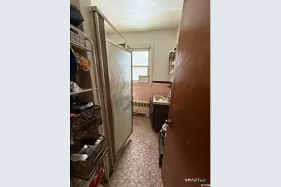 131 Bryden Terrace, Hamden, CT 06517 - Photo 9