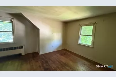 131 Bryden Terrace, Hamden, CT 06517 - Photo 11