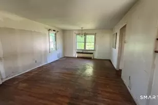 131 Bryden Terrace, Hamden, CT 06517 - Photo 5