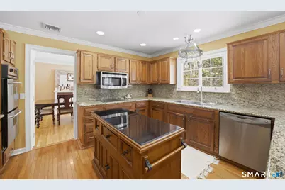 27 Lumanor Drive, Stamford, CT 06903 - Photo 11