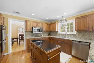 27 Lumanor Dr, Stamford, CT 06903 - Photo 11