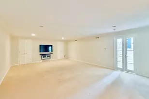 53 Bank St, New Canaan, CT 06840 - Photo 17