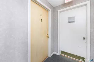 117 Shadow Ln, West Hartford, CT 06110 - Photo 3