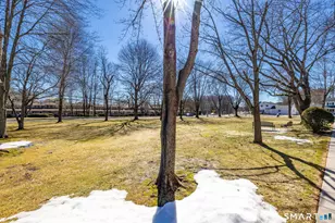 117 Shadow Ln, West Hartford, CT 06110 - Photo 21