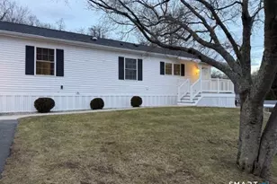 66 Rainbow Dr, Montville, CT 06382 - Photo 3