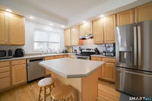 16 Sunset Hill Ave, Norwalk, CT 06851 - Photo 9