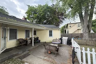 10 Rockwell St, Norwich, CT 06360 - Photo 37