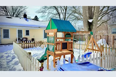 10 Rockwell Street, Norwich, CT 06360 - Photo 37