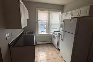 335 Wells St, Bridgeport, CT 06606 - Photo 3