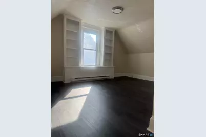 133 Wordin Avenue #3rd, Bridgeport, CT 06605 - Photo 3