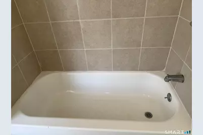 109 Elizabeth Street, Bridgeport, CT 06610 - Photo 7