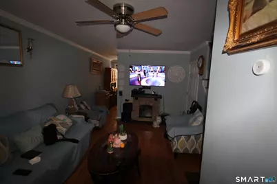 261 Pennsylvania Avenue #261, Bridgeport, CT 06610 - Photo 5