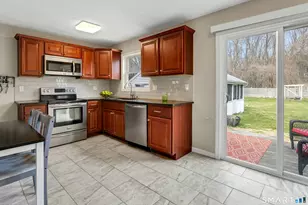 129 Cynthia Dr, West Haven, CT 06516 - Photo 9