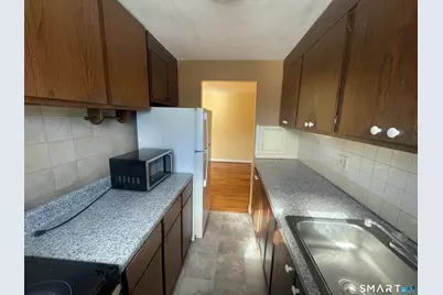 24 Merrill Street #APT B3, Hartford, CT 06106 - Photo 5