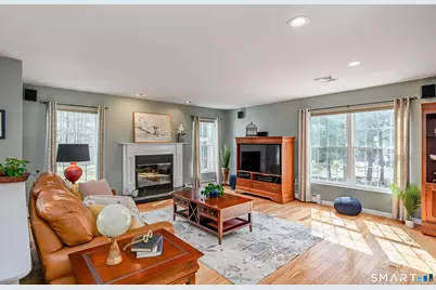 10 Sweetbriar Lane, Newtown, CT 06482 - Photo 15