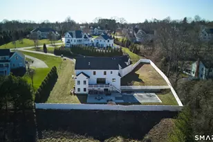 70 Meadow Ridge Rd, Fairfield, CT 06890 - Photo 39