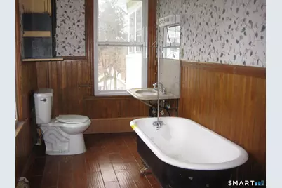 14 Sturtevant Avenue, Norwich, CT 06360 - Photo 11