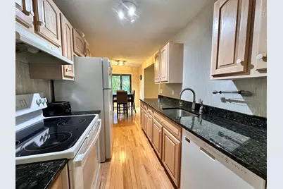 31 Woodsedge Drive #APT 1C, Newington, CT 06111 - Photo 3