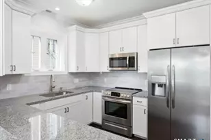 995 Reef Rd, Fairfield, CT 06824 - Photo 7