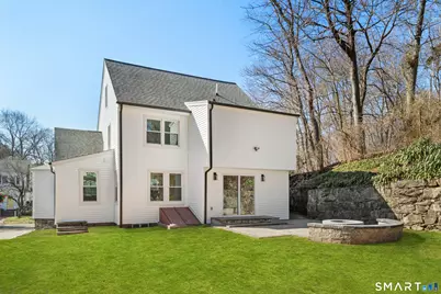 29 Pierce Place, Stamford, CT 06906 - Photo 3