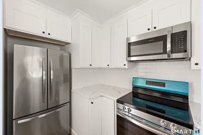 60 Lawn Avenue #APT 21, Stamford, CT 06902 - Photo 17