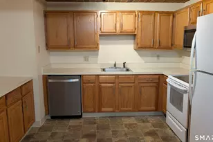 839 Main St, Torrington, CT 06790 - Photo 9