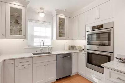 32 Edgewater Commons Lane #32, Westport, CT 06880 - Photo 3