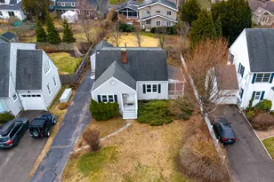 20 Benson Pl, Fairfield, CT 06824 - Photo 17