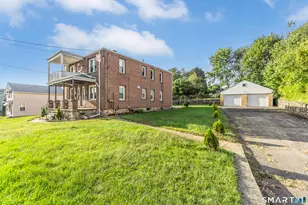 24 Pilgrim Ave, Waterbury, CT 06704 - Photo 15