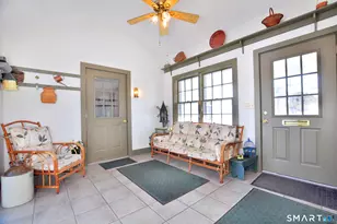 537 Center St, Manchester, CT 06040 - Photo 9