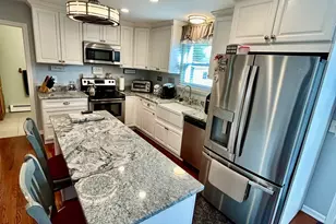 18 Wallace St, Shelton, CT 06484 - Photo 13