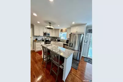 18 Wallace Street, Shelton, CT 06484 - Photo 9