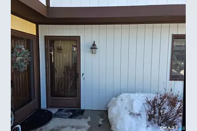 27 Crows Nest Lane #8F, Danbury, CT 06810 - Photo 1