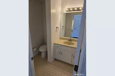 27 Crows Nest Lane #8F, Danbury, CT 06810 - Photo 5