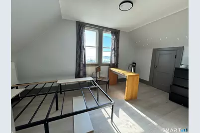 334 Seaview Avenue, Bridgeport, CT 06607 - Photo 11