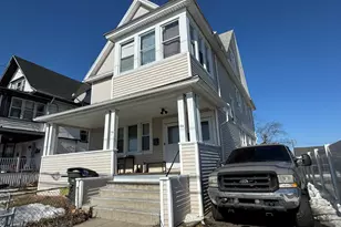 334-336 Seaview Ave, Bridgeport, CT 06607 - Photo 3