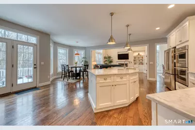 15 Squire Court, Trumbull, CT 06611 - Photo 13