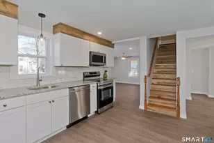 22 Southview St, Enfield, CT 06082 - Photo 9