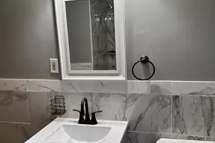 166 George St, Hartford, CT 06114 - Photo 21