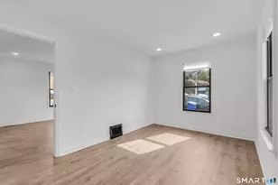 7 Moscariello Pl, Norwalk, CT 06854 - Photo 9