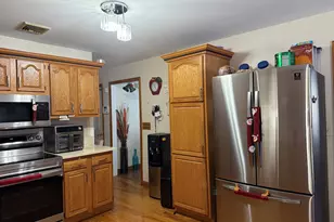 18 Olivia Ln, Naugatuck, CT 06770 - Photo 7